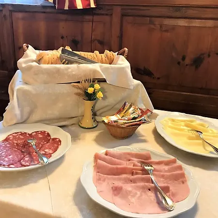 Oasi Neumann Hotel 3*